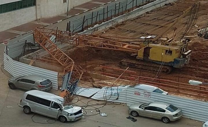 מפעיל המנוף שקרס מואשם בהחזקת סם – בגלל ג’וינט בכיס