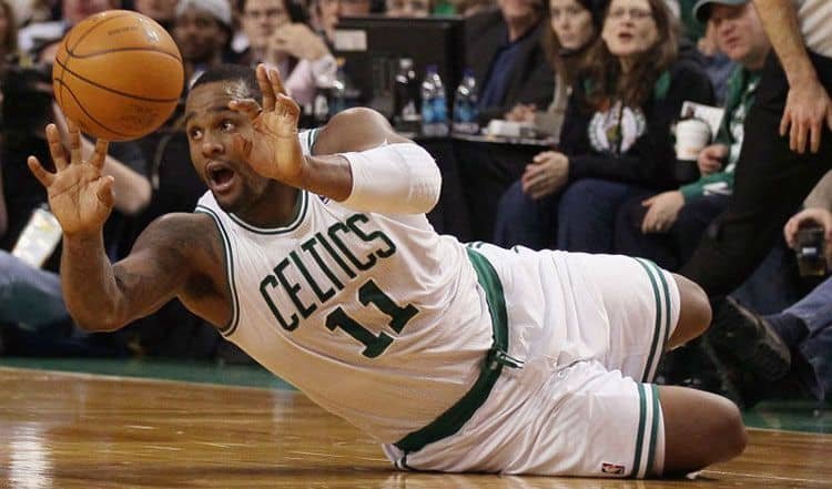 שחקן NBA לשעבר נעצר בחשד לסחר – “מנסים למנוע מאדם שחור להצליח”